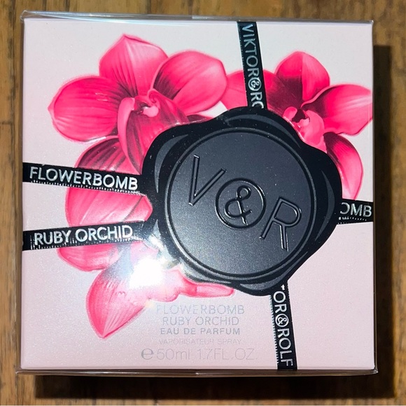 💐 Victor & Rolf Flowerbomb 1.7oz - Picture 1 of 5